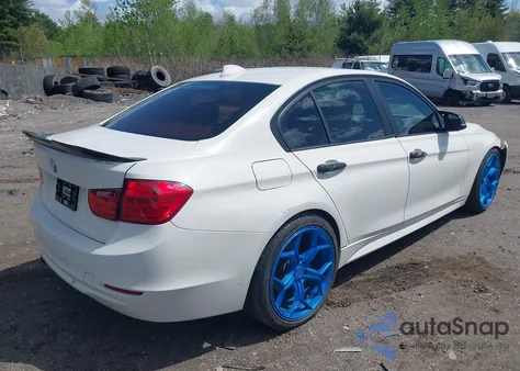 2013 BMW 328I z USA, uszkodzony, nr VIN WBA3C1C51DF436325